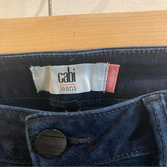 CABI Sz 32 Mid Rise Skinny Mid Wash Lightly Distressed Jeans - Picture 5 of 12